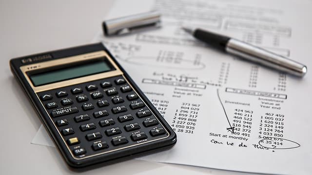 Les particuliers employeurs sont soumis à la taxe sur les salaires sous certaines conditions.