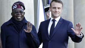 Le président Emmanuel Macron accueille son homologue nigérian Bola Tinubu à l'Elysée, le 28 novembre 2024 à Paris (photo d'illustration). 