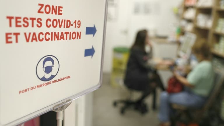 Une pharmacie d'Ajaccio, le 5 octobre 2023, lors d'une nouvelle campagne de vaccination contre le COVID-19 en Corse