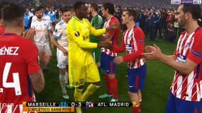 La haie d'honneur de l'Atlético pour l'OM