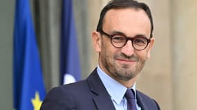 Le ministre des Comptes publics Thomas Cazenave, le 4 octobre 2023 devant l'Elysée, à Paris