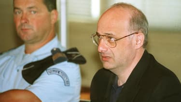 Jean-Claude Romand s'est fait passer pour un médecin de l'OMS avant d'assassiner sa famille.