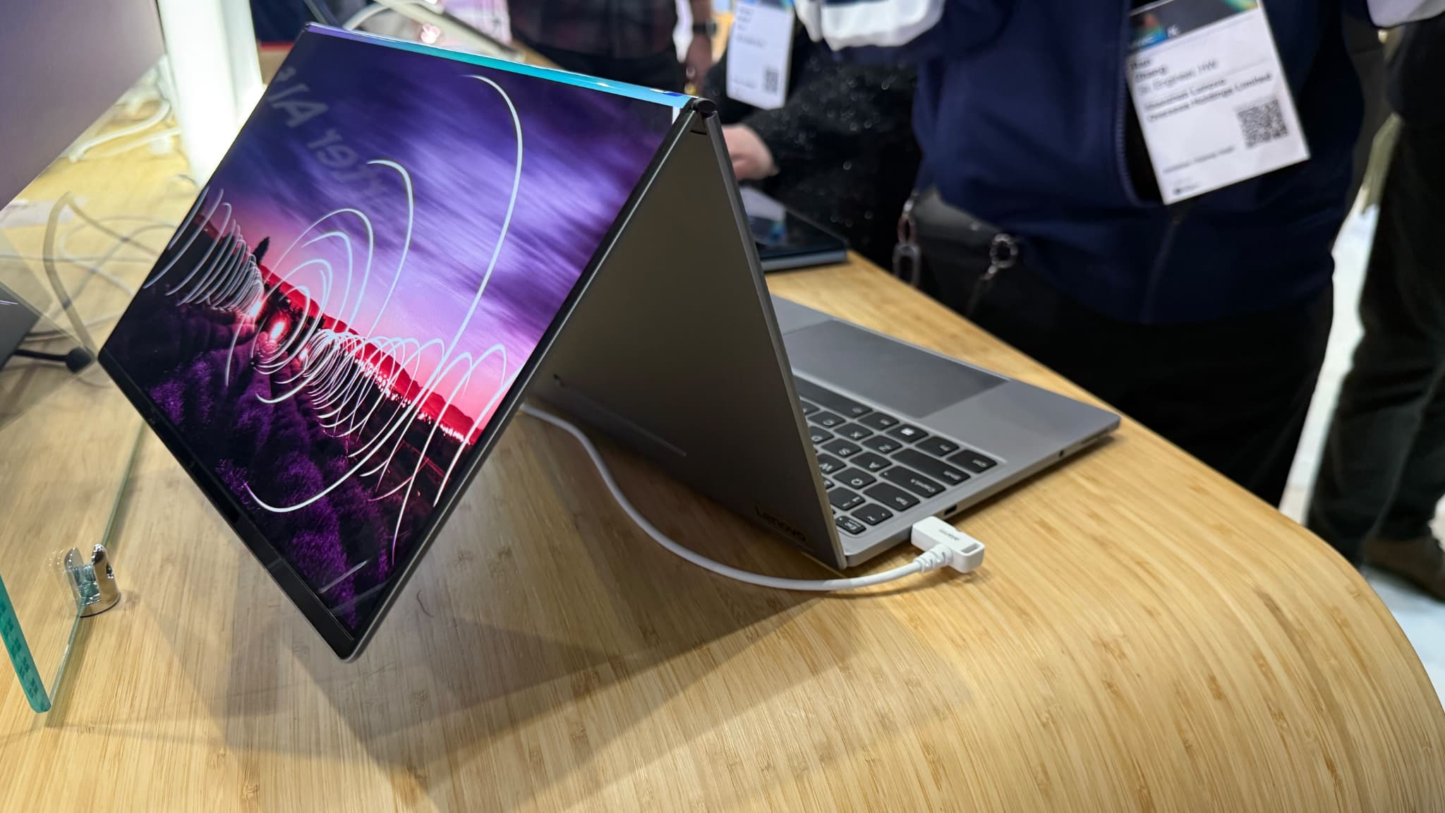 Le Thinkbook Flip de Lenovo