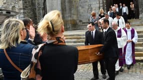 Le cercueil du juge Jean-Michel Lambert après ses funérailles au Mans, le 20 juillet 2017