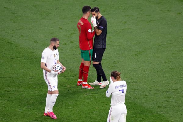 Karim Benzema a choisi de tirer le penalty, habituellement attribué à Antoine Griezmann