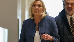 Marine Le Pen, 31 mars 2025 à son arrivée au tribunal de Paris.