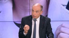 Le maire LR de Meaux Jean-François Copé sur RMC et RMC Story le 18 décembre 2024, demande la tenue d'une élection présidentielle anticipée