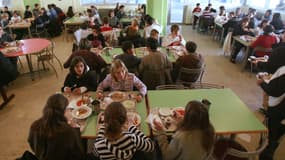 Plus de 8 millions d'élèves sont inscrits à la cantine en France, tous niveaux scolaires confondus, dont 4,8 millions en primaire