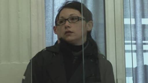 Anne-Sophie Faucheur, la mère de la petite Typhaine, est jugée pour avoir maltraité puis tué sa petite fille en 2009.