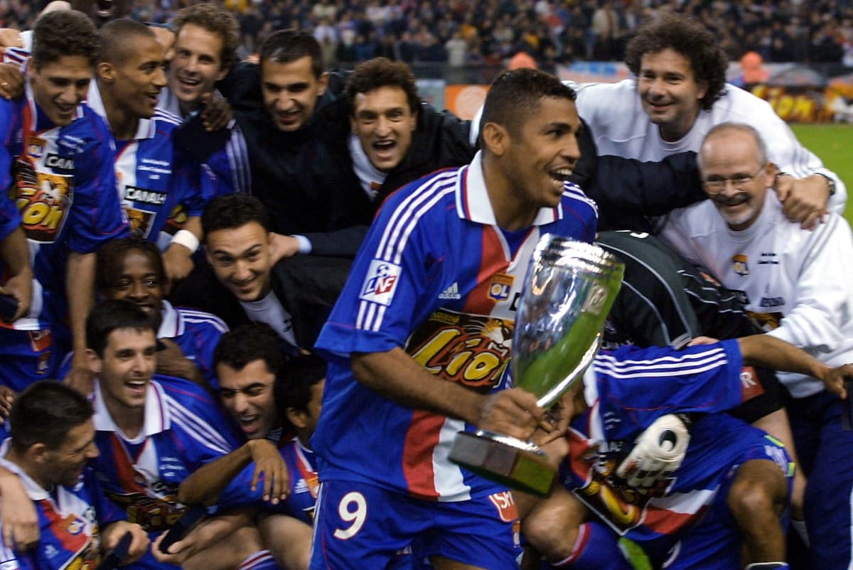 Coupe de la Ligue 2001, et le Lyon rugit enfin