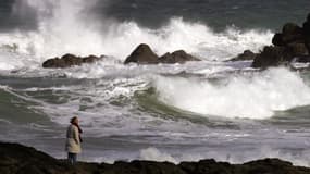 Des intempéries sur la côte bretonne (illustration)