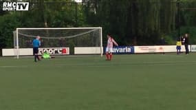 Il ose et réussi un penalty en coup du foulard