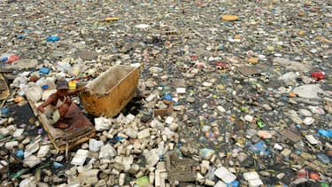 Un premier contrat a été signé avec l’association Sustainable Coastline Hawaii afin de nettoyer l’archipel du Pacifique.