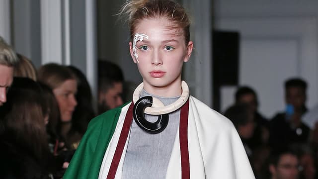 Un mannequin au défilé Liselore Frowjin