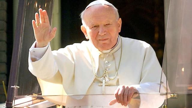Deux mois après sa disparition, la police retrouve le voleur d'une relique de Jean-Paul II