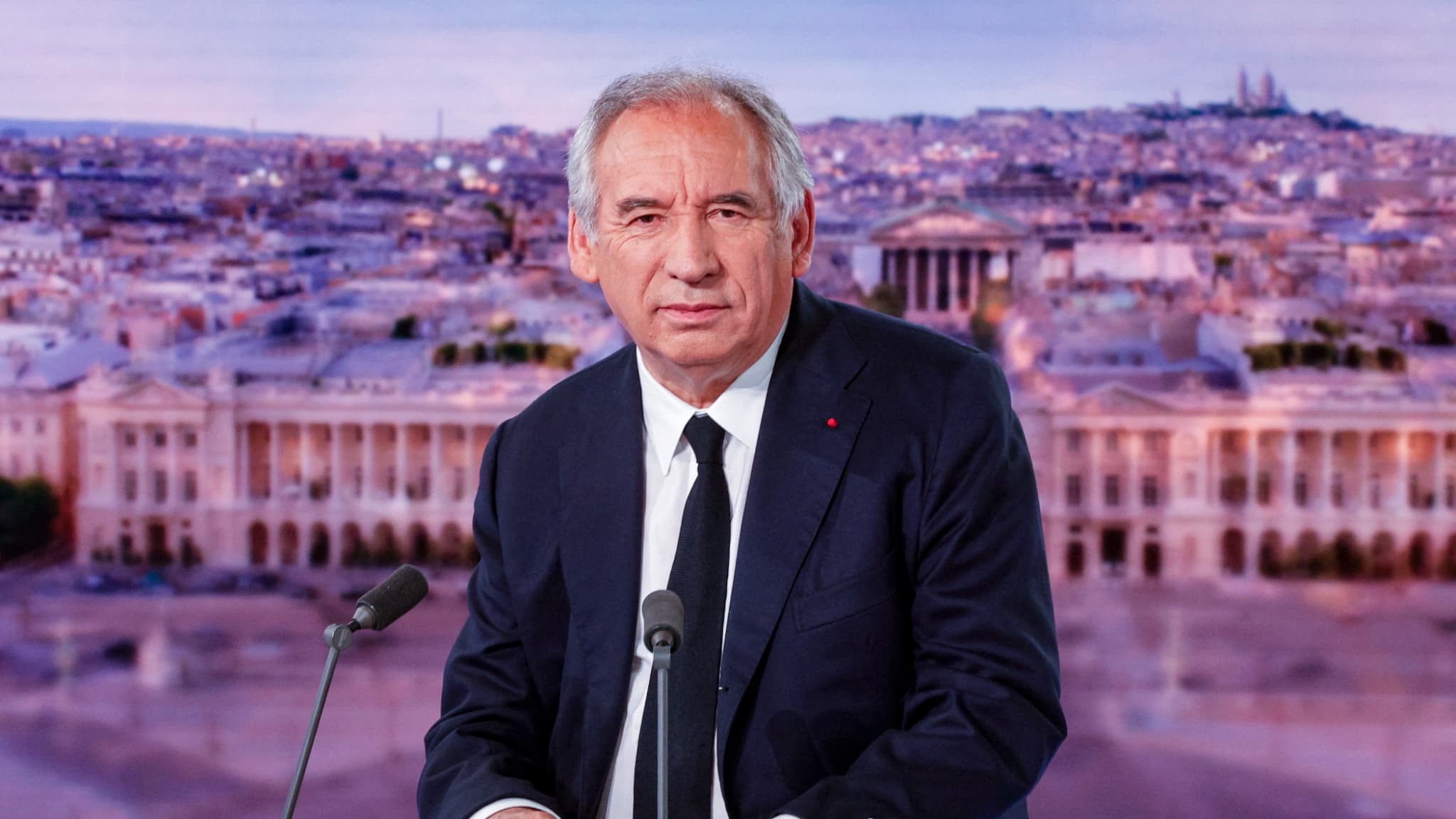 "JE NE SUIS PAS EN TRAIN DE MARCHANDER": FRANÇOIS BAYROU INFLEXIBLE SUR L'EFFORT DE 44 MILLIARDS D'EUROS