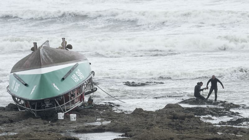 Naufrage d'un bateau de la SNSM sur la plage des Sables-d'Olonne, le 7 juin 2019