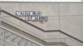 Un collage en marge d'un spectacle de Gérard Depardieu à Marseille.