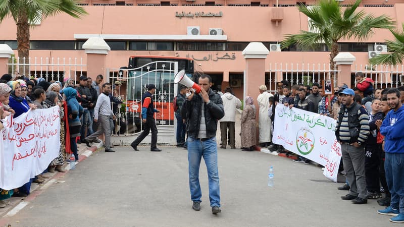 En avril dernier, des manifestants ont dénoncé contre l'homosexualité à l'occasion d'un procès jugeant deux hommes victimes d'une agression homophobe.