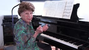  À 106 ans, Colette Maze continue de jouer Debussy au piano 