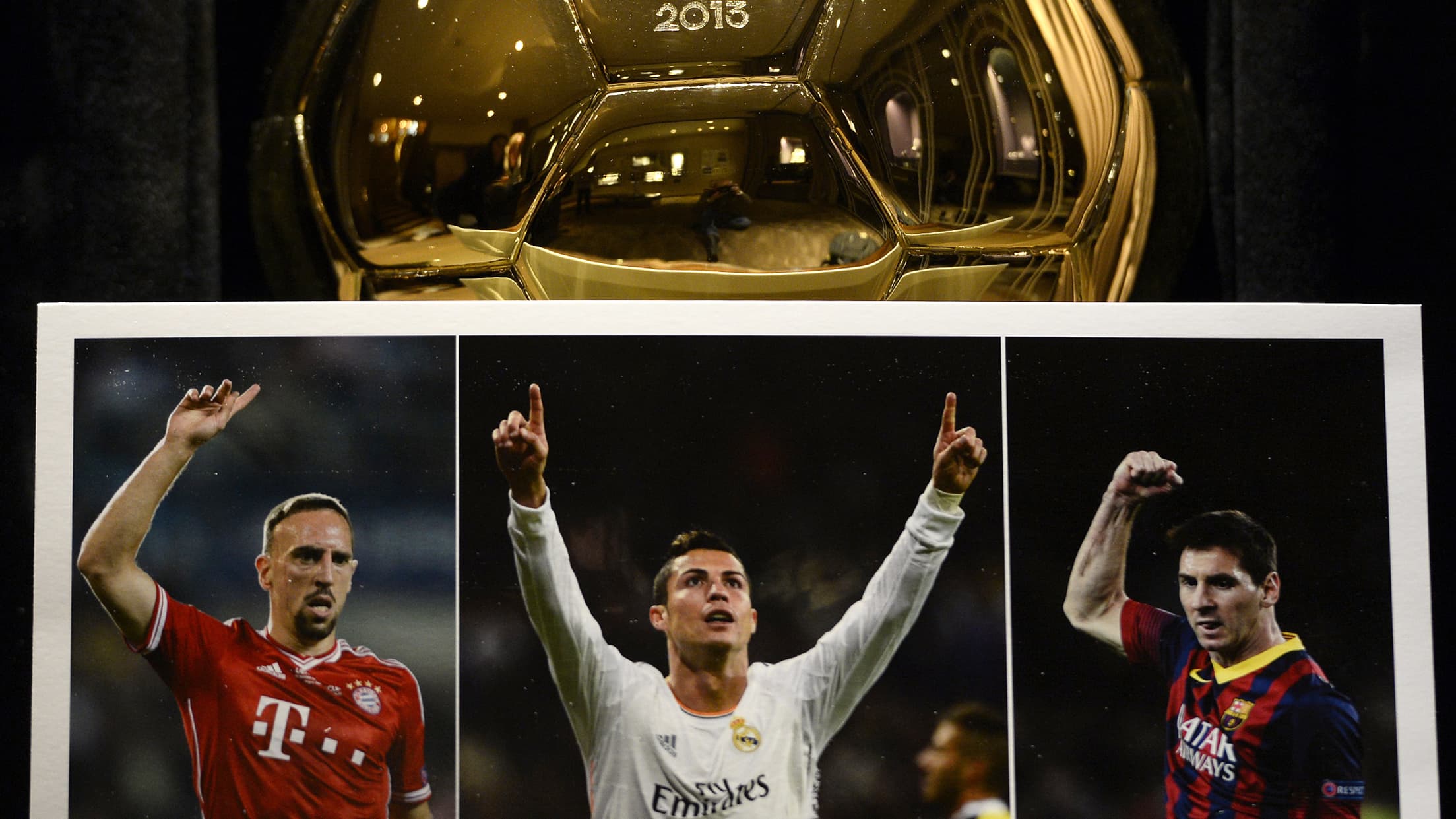 Qui de Franck Ribéry, Cristiano Ronaldo et Lionel Messi remportera le Ballon d'Or? Qui de Franck Ribéry, Cristiano Ronaldo et Lionel Messi remportera le Ballon d'Or?