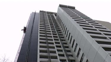 La tour Super-Montparnasse débute une rénovation énergétique de sa façade.
