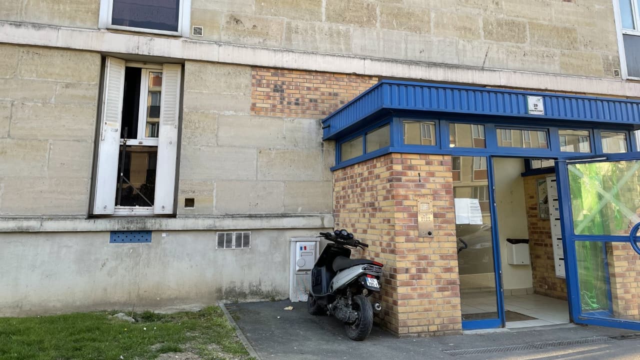L'appartement et l'immeuble de la famille Mahrez à Sarcelles L'appartement et l'immeuble de la famille Mahrez à Sarcelles
