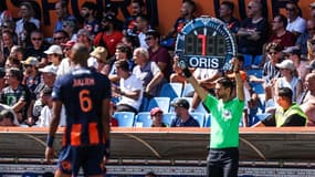 Illustration de cette nouvelle disposition de l'IFAB appliquée à Montpellier, avec sept minutes de temps additionnel, le 13 août 2023