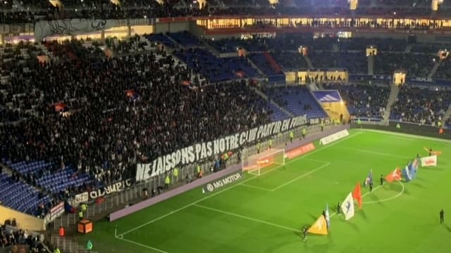 La banderole des supporters lyonnais avant OL-Strasbourg, 14 janvier 2023 La banderole des supporters lyonnais avant OL-Strasbourg, 14 janvier 2023