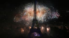 Un feu d'artifice a été tiré à la Tour Eiffel pour les besoins d'un tournage (illustration).