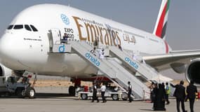 Douze A380 vont être livrés avec un an de retard. 