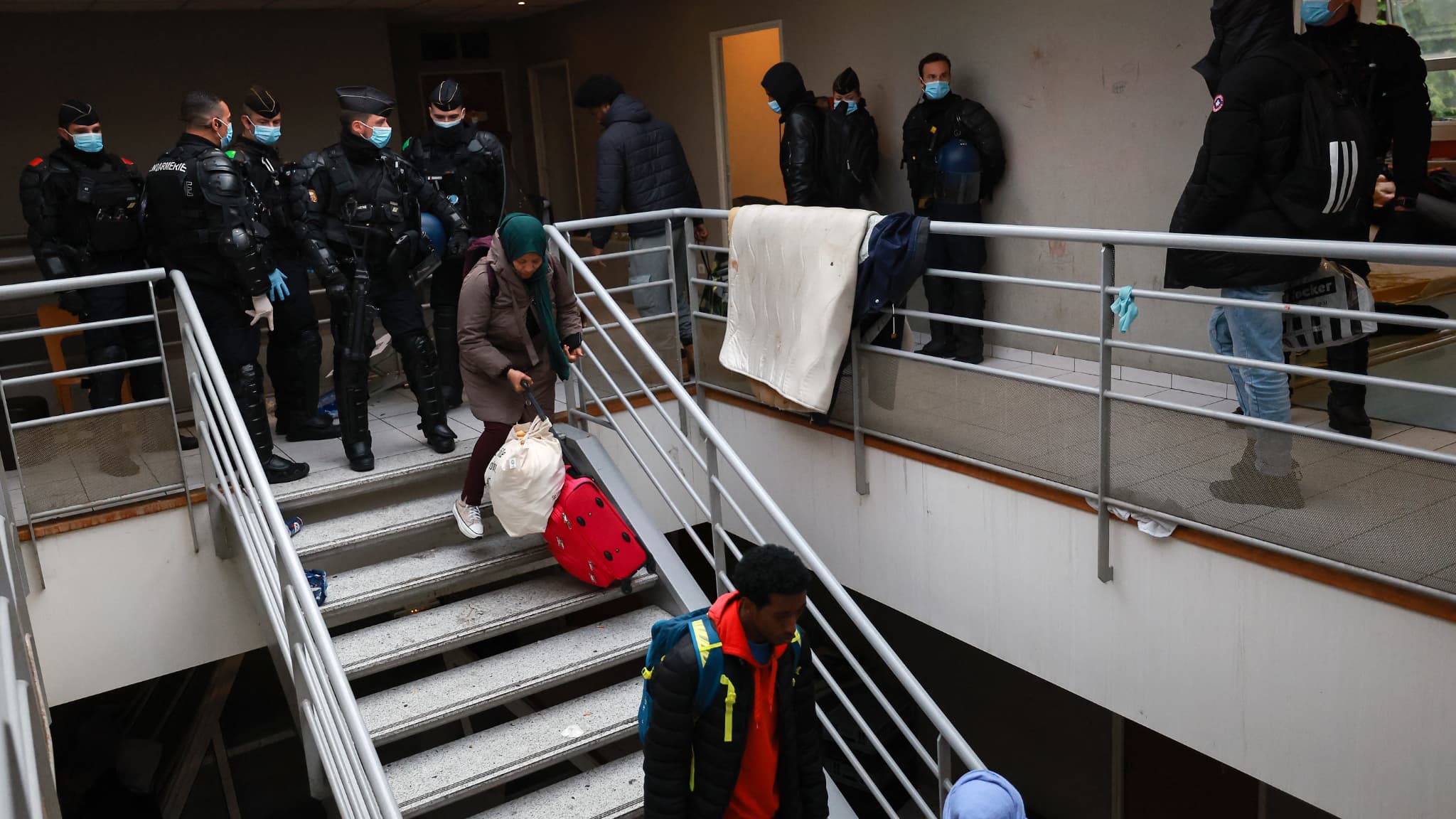 Le squat de Vitry-sur-Seine est évacué par les forces de l'ordre ce mercredi 14 avril 2024.