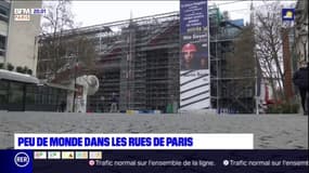 Peu de monde dans les rues de Paris pour ce premier week-end de reconfinement