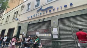 Une boutique Algerie Ferries à Marseille le 26 mai 2022.