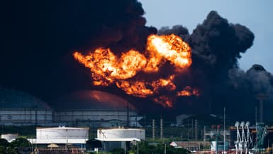 Un dépôt pétrolier a pris feu à Cuba, ce 6 août 2022, faisant au moins un mort et 121 blessés.
