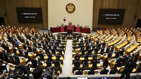 Les députés sud-coréens votent sur la motion de destitution du président Yoon Suk Yeol, le 7 décembre 2024