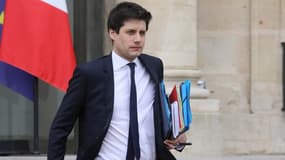 Julien Denormandie a précisé que son ministère finançait déjà quelque 10.000 associations pour près de 500 millions d'euros.