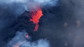 Le Piton de la Fournaise, à La Réunion, lors d'une éruption le 5 février dernier.
