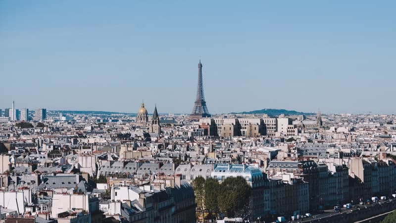 La Ville de Paris perd des commerces