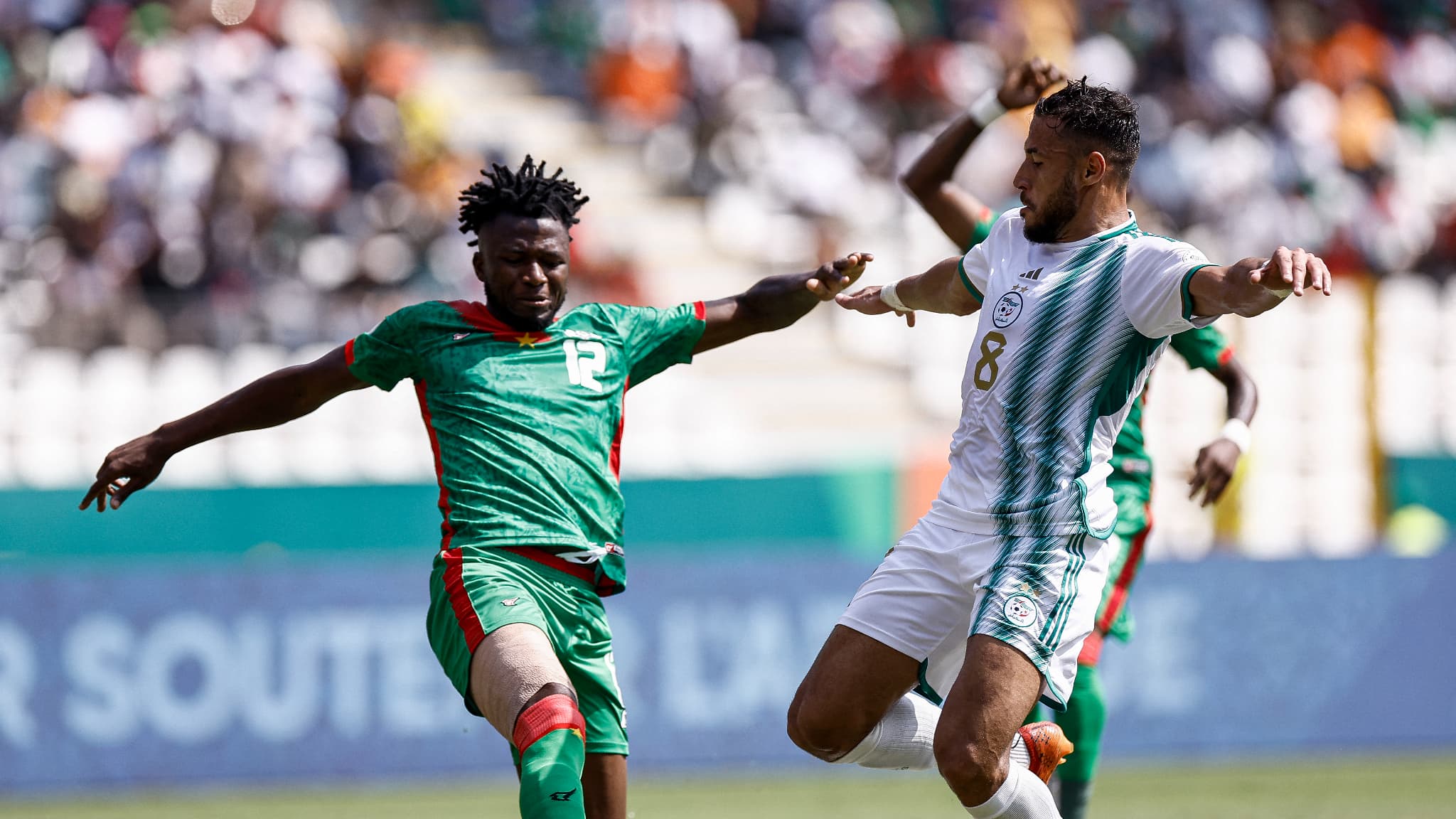 Bounedjah responds to Konate and Algeria equalizes