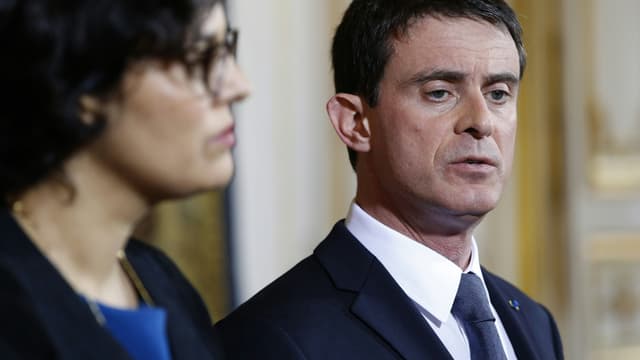 La ministre du Travail Myriam El-Khomri et le Premier ministre Manuel Valls, le 11 avril 2016.