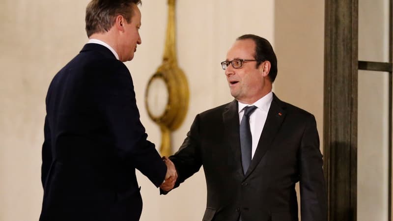 François Hollande et David Cameron se sont entretenus. 
