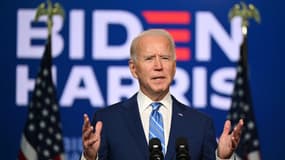 Le candidat démocrate à la présidentielle Joe Biden fait une déclaration à Wilmington, le 4 novembre 2020 dans le Delaware