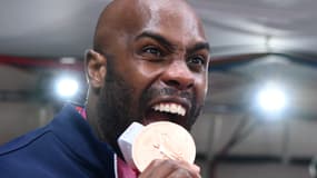 Après le bronze, Teddy Riner vise l'or par équipes samedi... puis Paris 2024