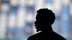 Privé de football et laissé dans l'ombre pendant près de deux ans après une traversée des enfers entre affaire d'extorsion, brouille avec son frère, blessures et suspension, Paul Pogba tente le rebond à Monaco. Pogback.