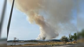 Un important incendie s'est déclaré près d'une autoroute dans l'Hérault dimanche 18 août 2024.
