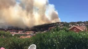 Incendie en cours sur la presqu'île de Saint-Mandrier, dans le Var - Témoins BFMTV
