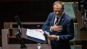 Donald Tusk devant la chambre basse du Parlement polonais, le 12 décembre 2023