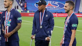 Mbappé entre Paredes et Sarabia