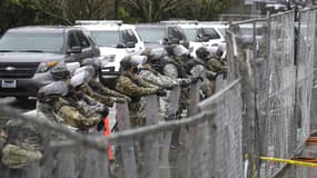 Des soldats de la Garde nationale américaine à Washington DC, le 11 janvier 2021